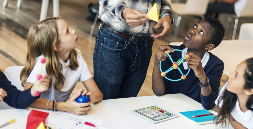 Better Than “What Did You Do Today?”: What Happens When Afterschool Staff Have Something Worth Talking About